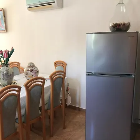 Small Sunny House *