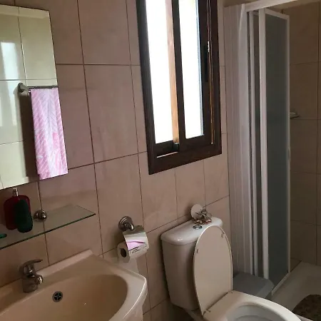 Дом отдыха Small Sunny House Помос