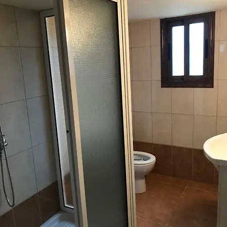 בית נופש Small Sunny House *