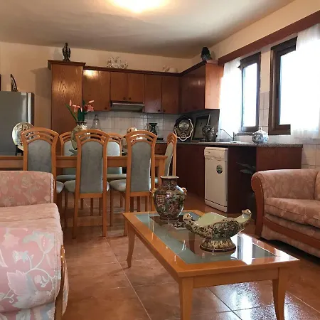 Small Sunny House *