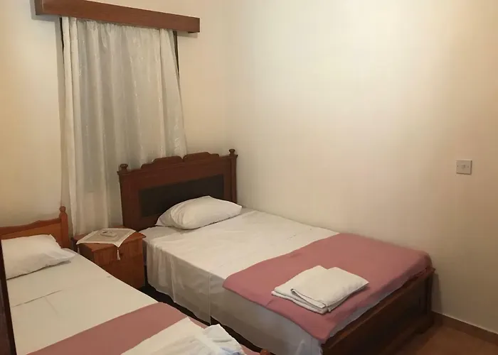 Small Sunny House * Pomos